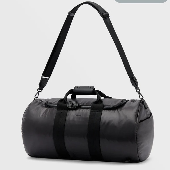 Caraa x Free People Remus Waterproof Convertible Duffel Bag NWT - Picture 4 of 16